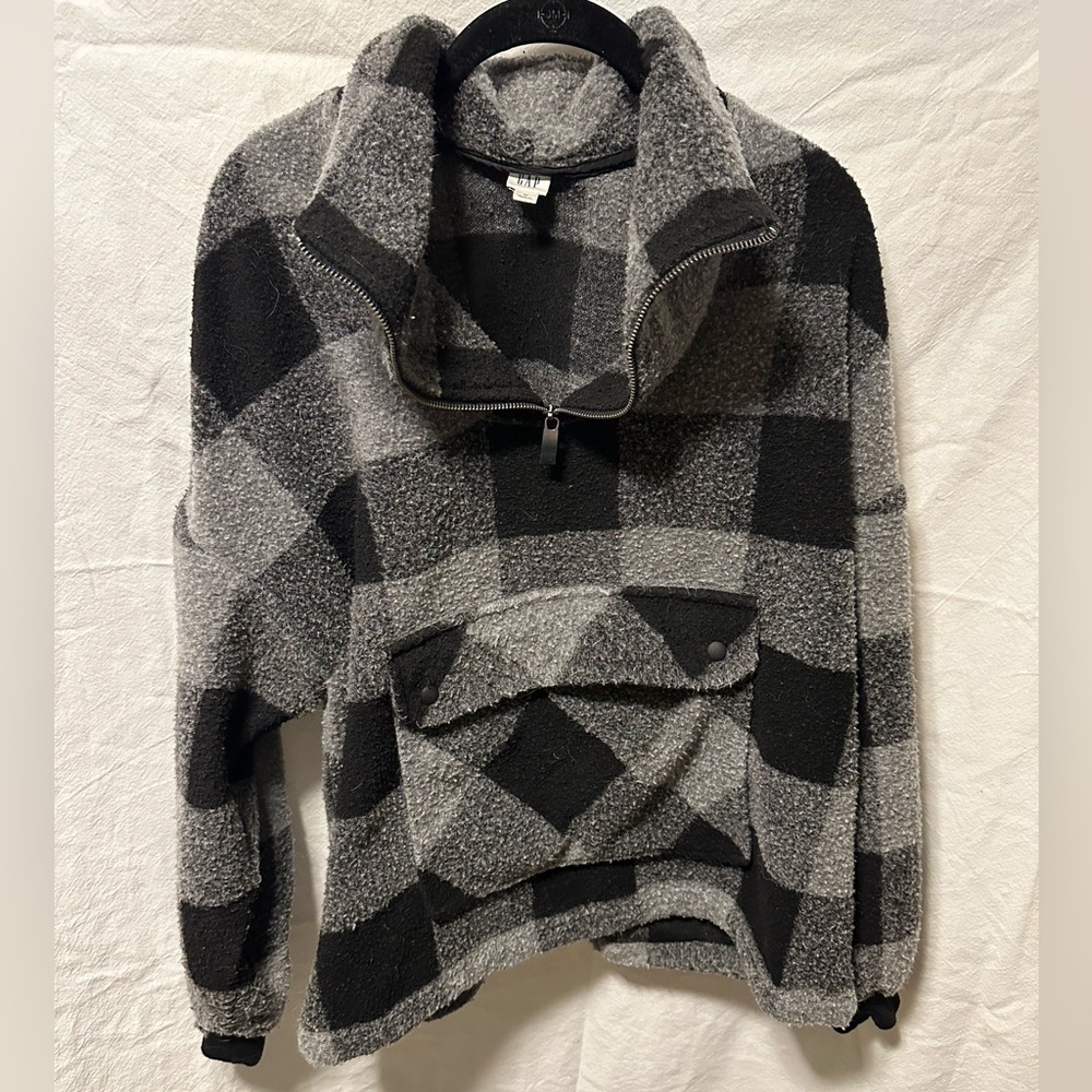 Gap Cozy Quarter- Zip Plaid Sherpa Pullover - Gray/Black Size M